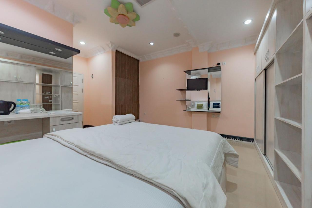 Hotel Urbanview Palace Syariah Balikpapan (Borneo)